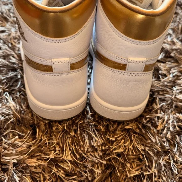 Nike White and Gold Women's Sneakers - Picture 3 of 8